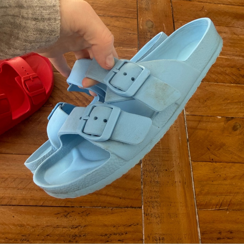 Shade & Shore Red and Blue Women's Sandals - Picture 7 of 7